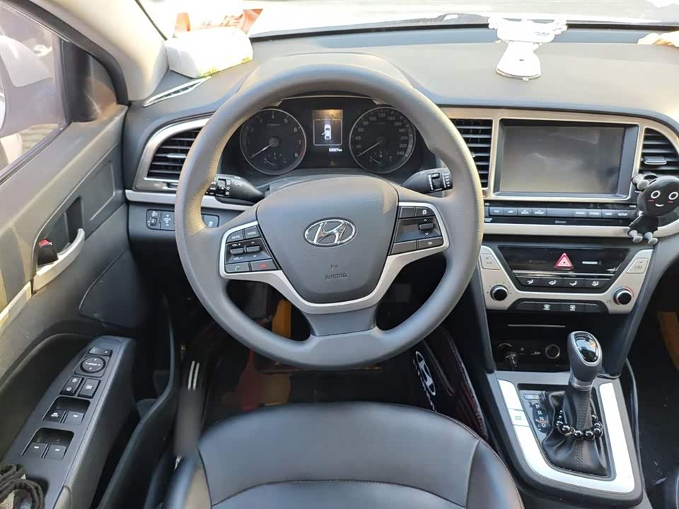Hyundai Lead