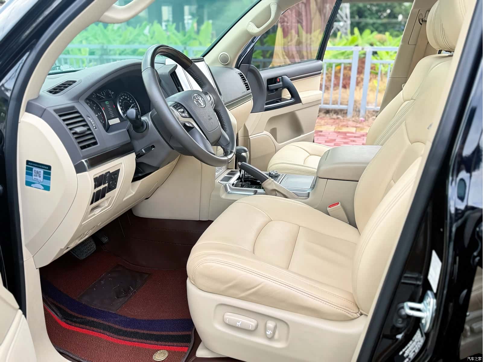 Toyota Land Cruiser, 2019 все фото