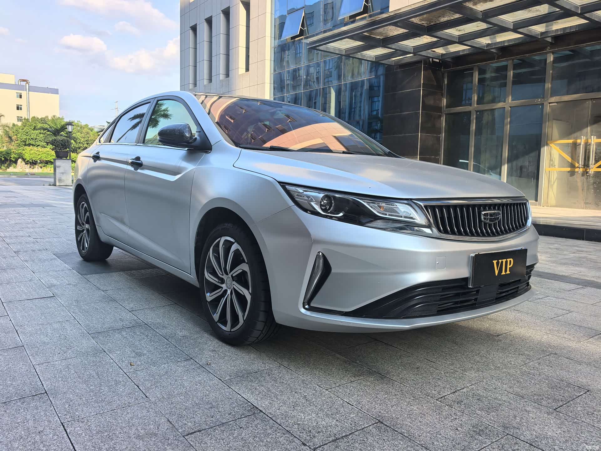 Geely Emgrand, 2021 3