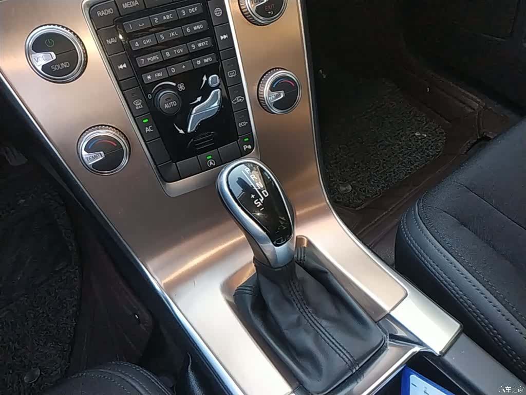 Volvo XC60, 2015 14