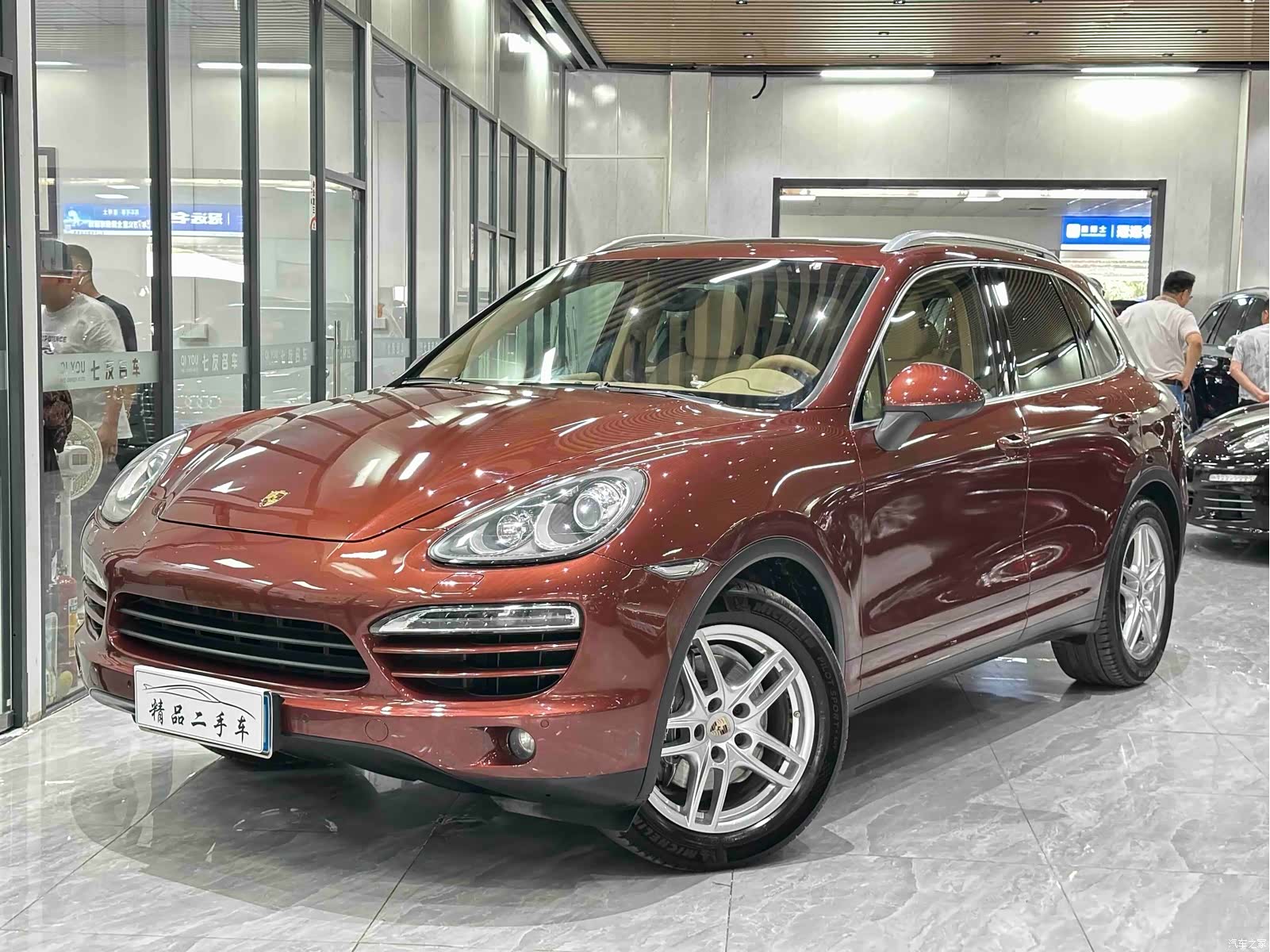 Porsche Cayenne, 2012 1