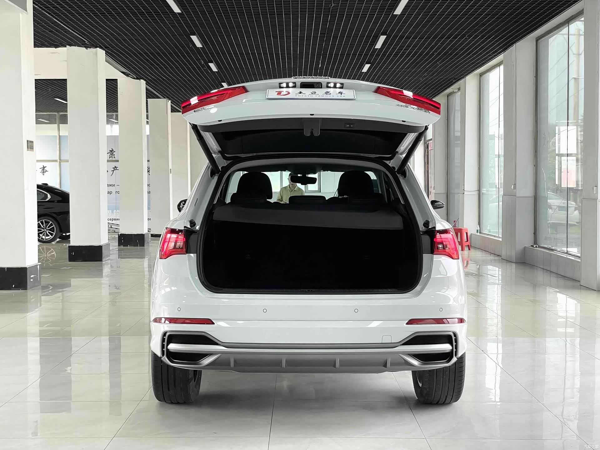 Audi Q3, 2022 16