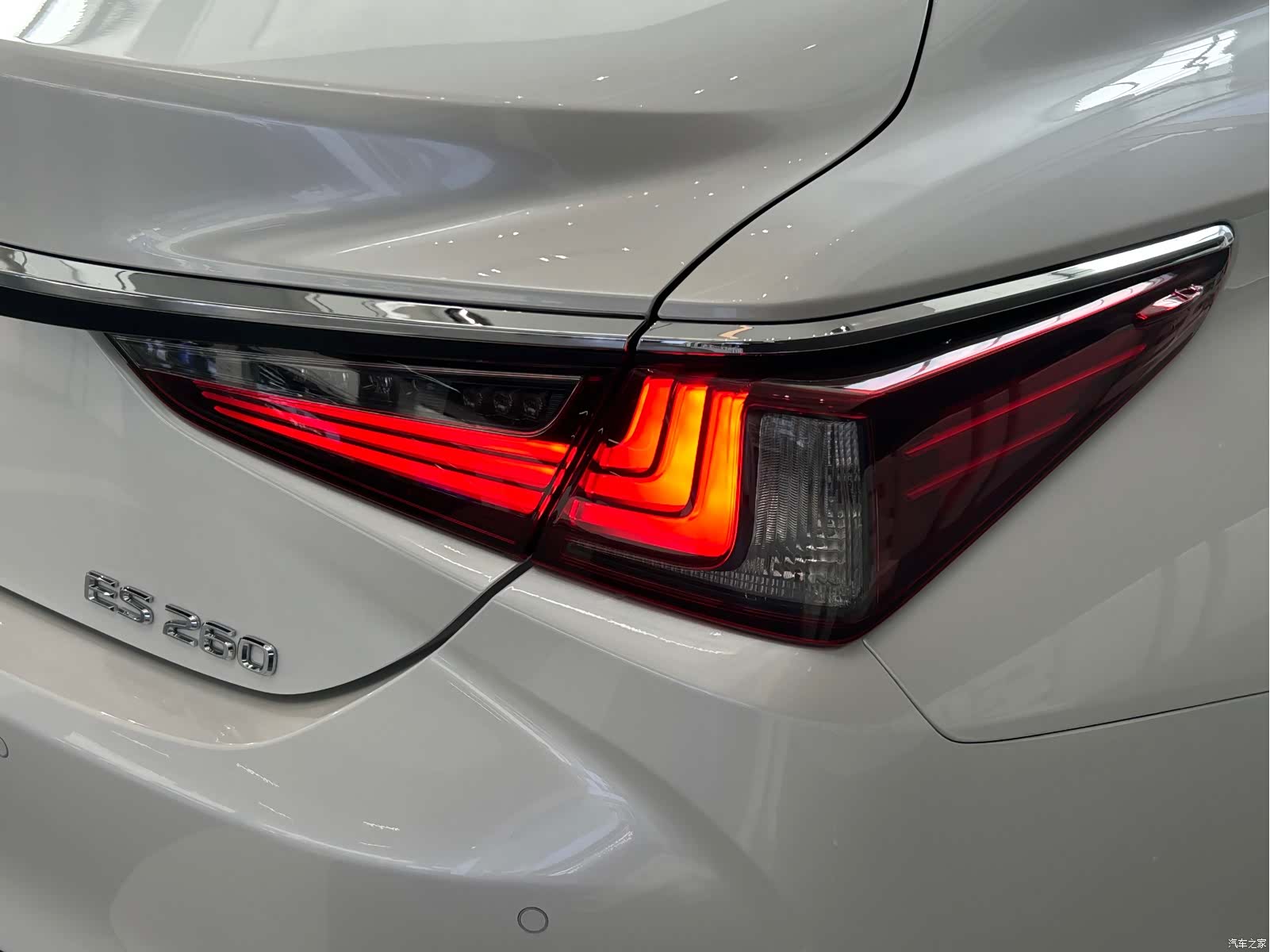 Lexus ES, 2019 20