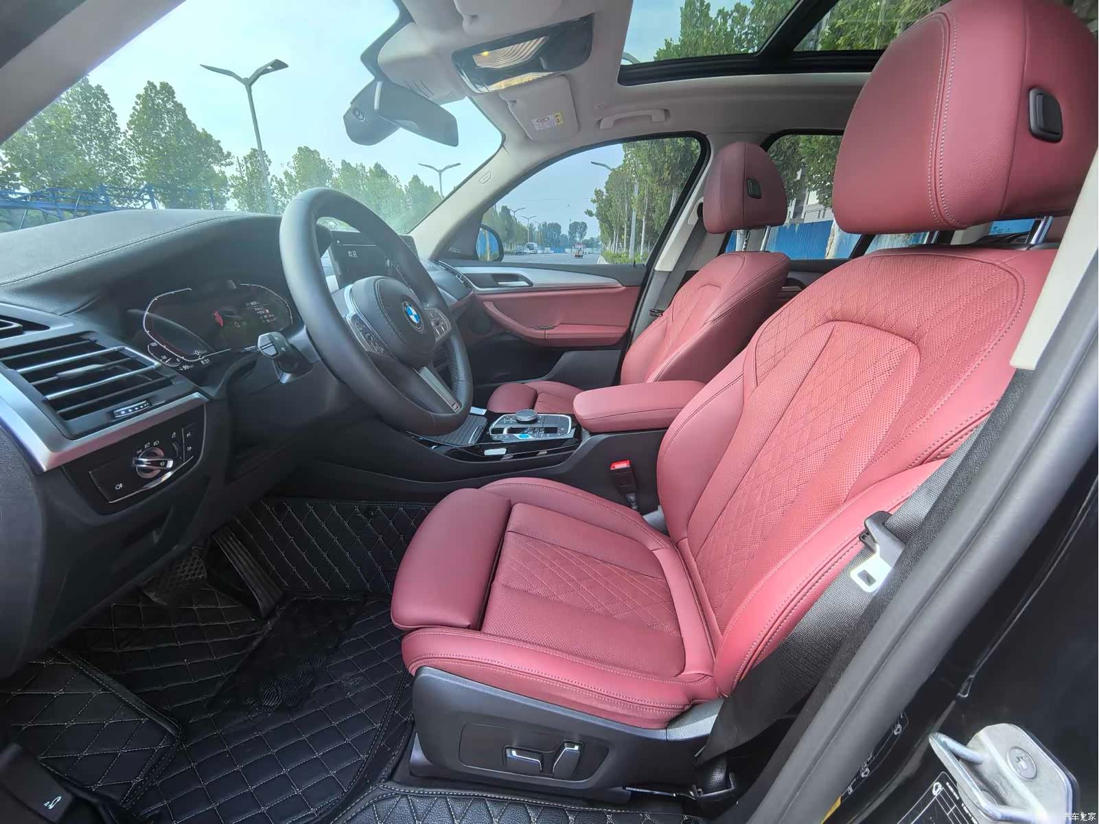 BMW iX3, 2025 все фото