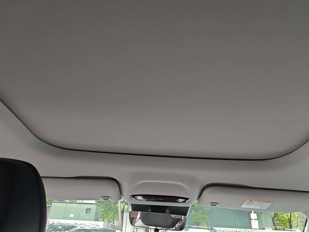 Geely Galaxy E5, 2026 17