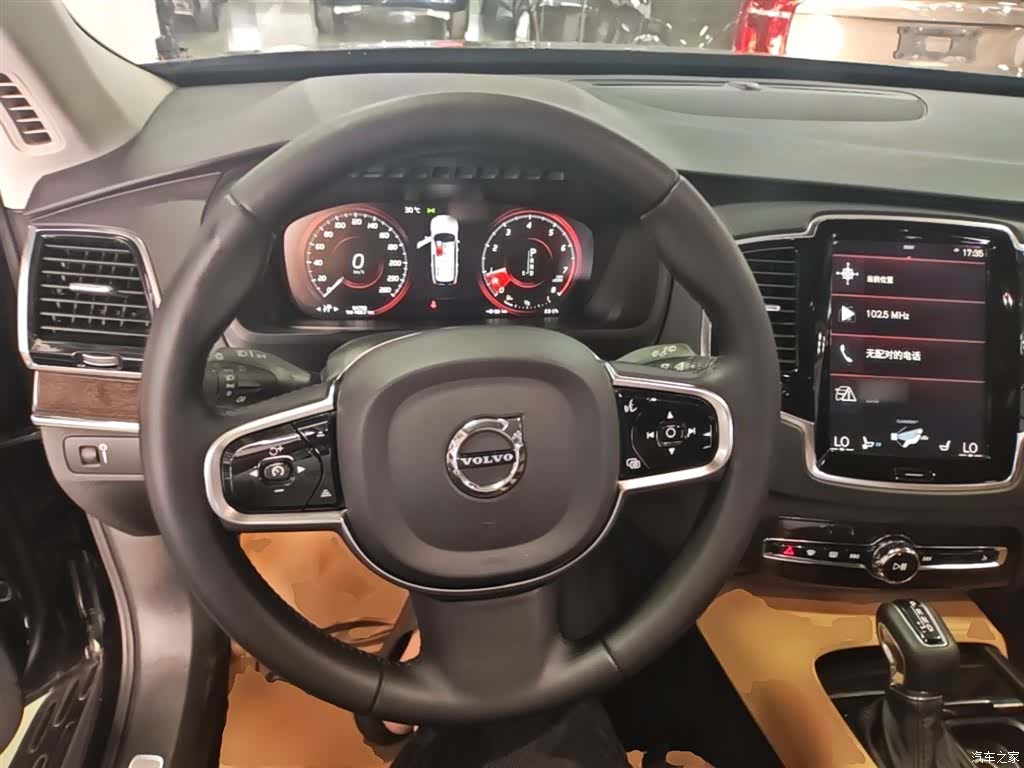 Volvo XC90, 2016 11