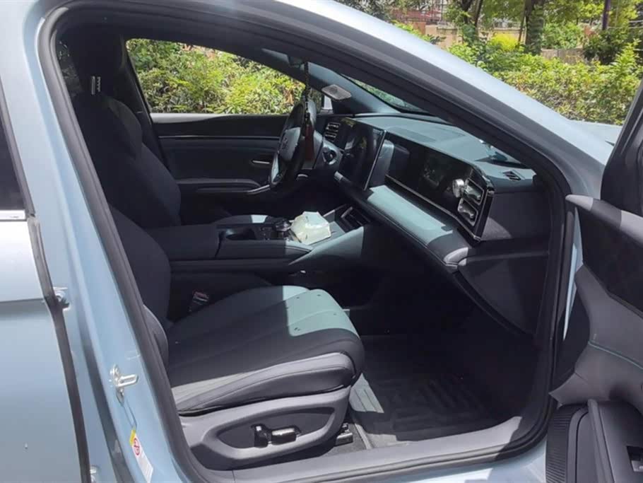 BYD Qin L