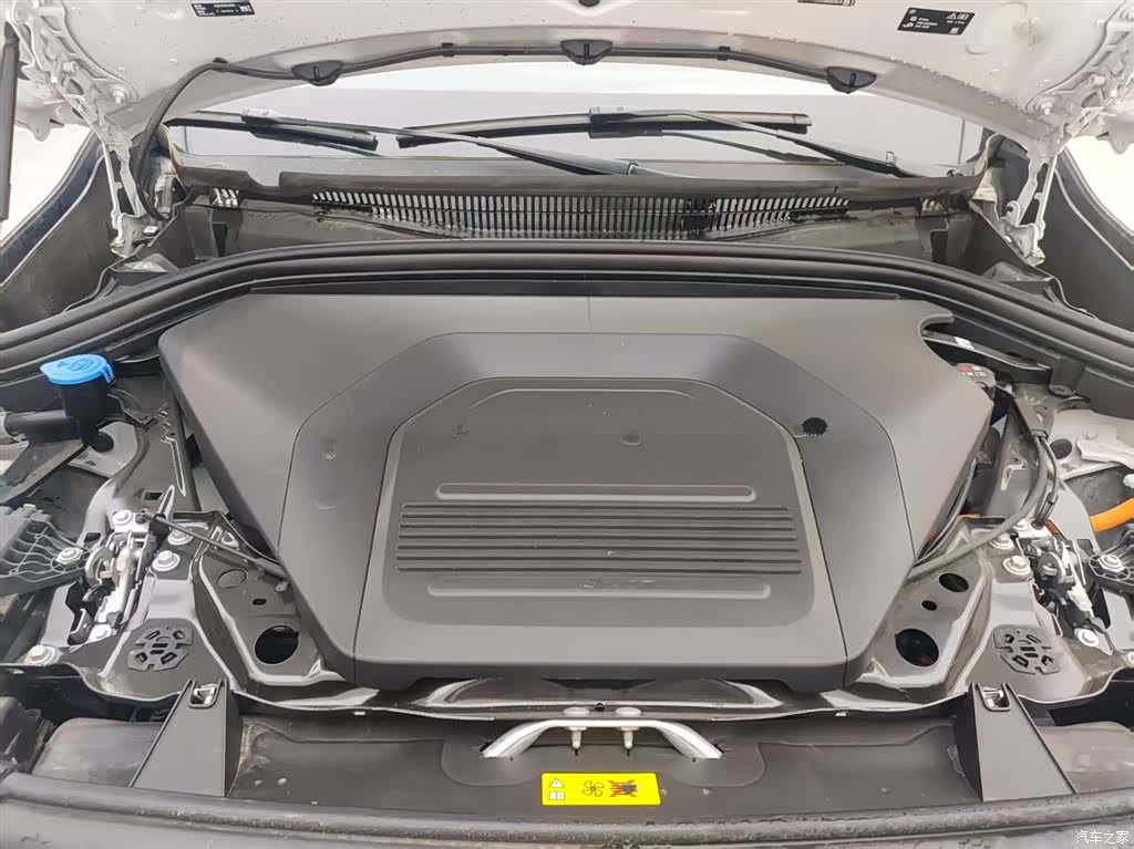 BMW iX1, 2025 17