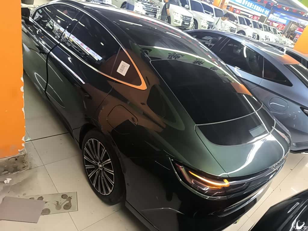 Geely 8, 2025 все фото