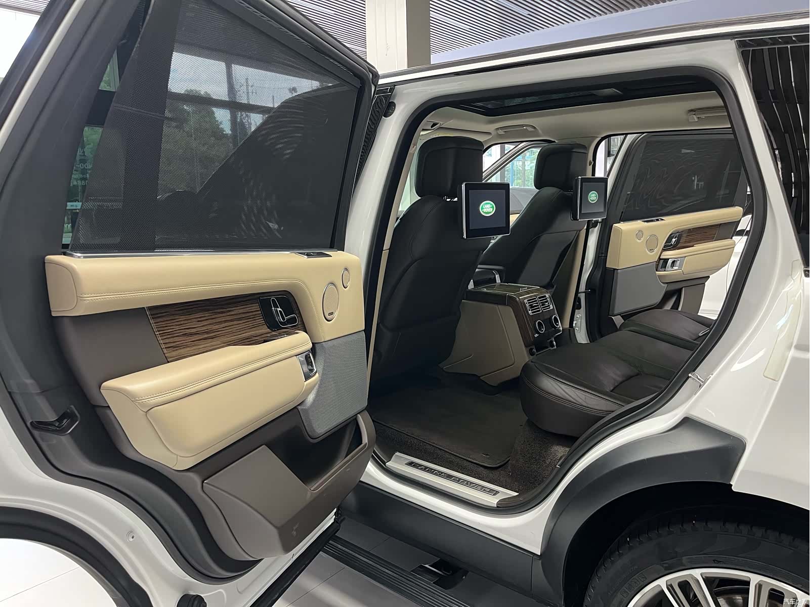 Land Rover Range Rover, 2019 15