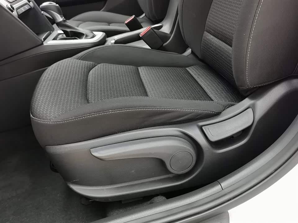 Hyundai Lead Hyundai Lead