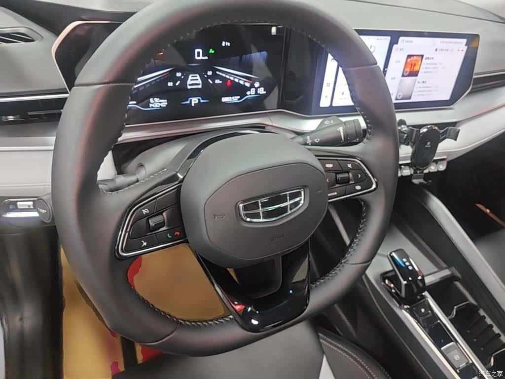 Geely Binray, 2023 11