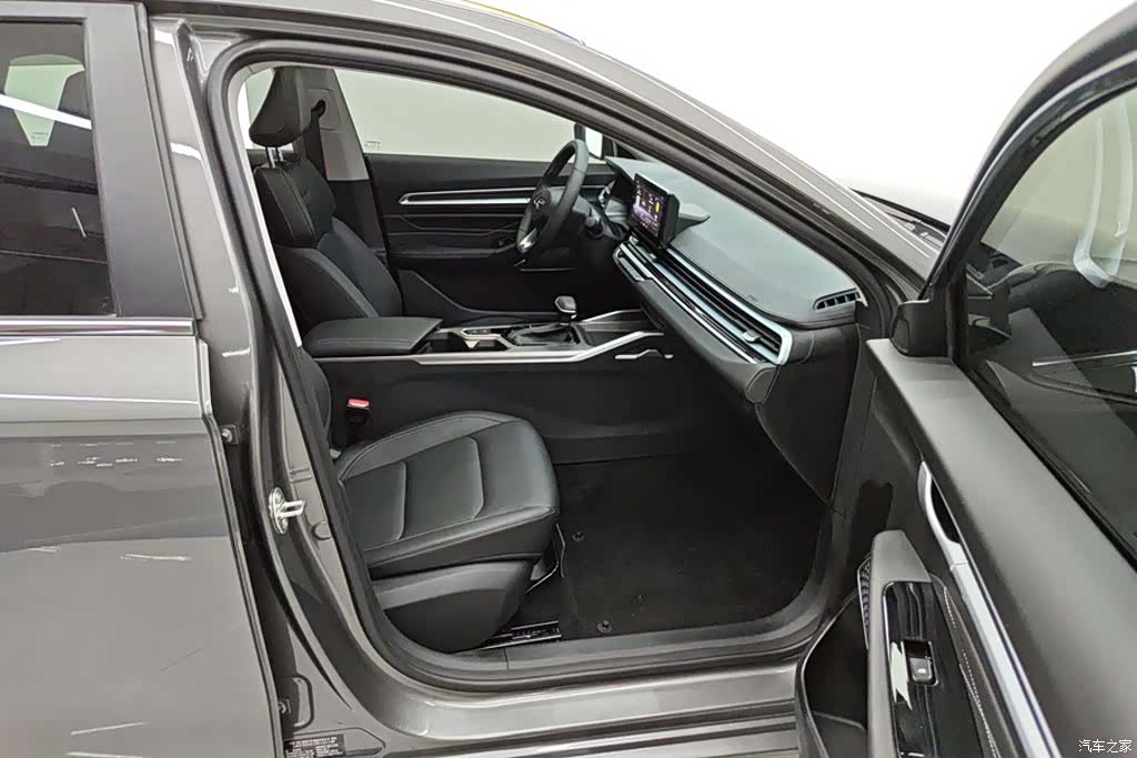 Geely Emgrand, 2022 8