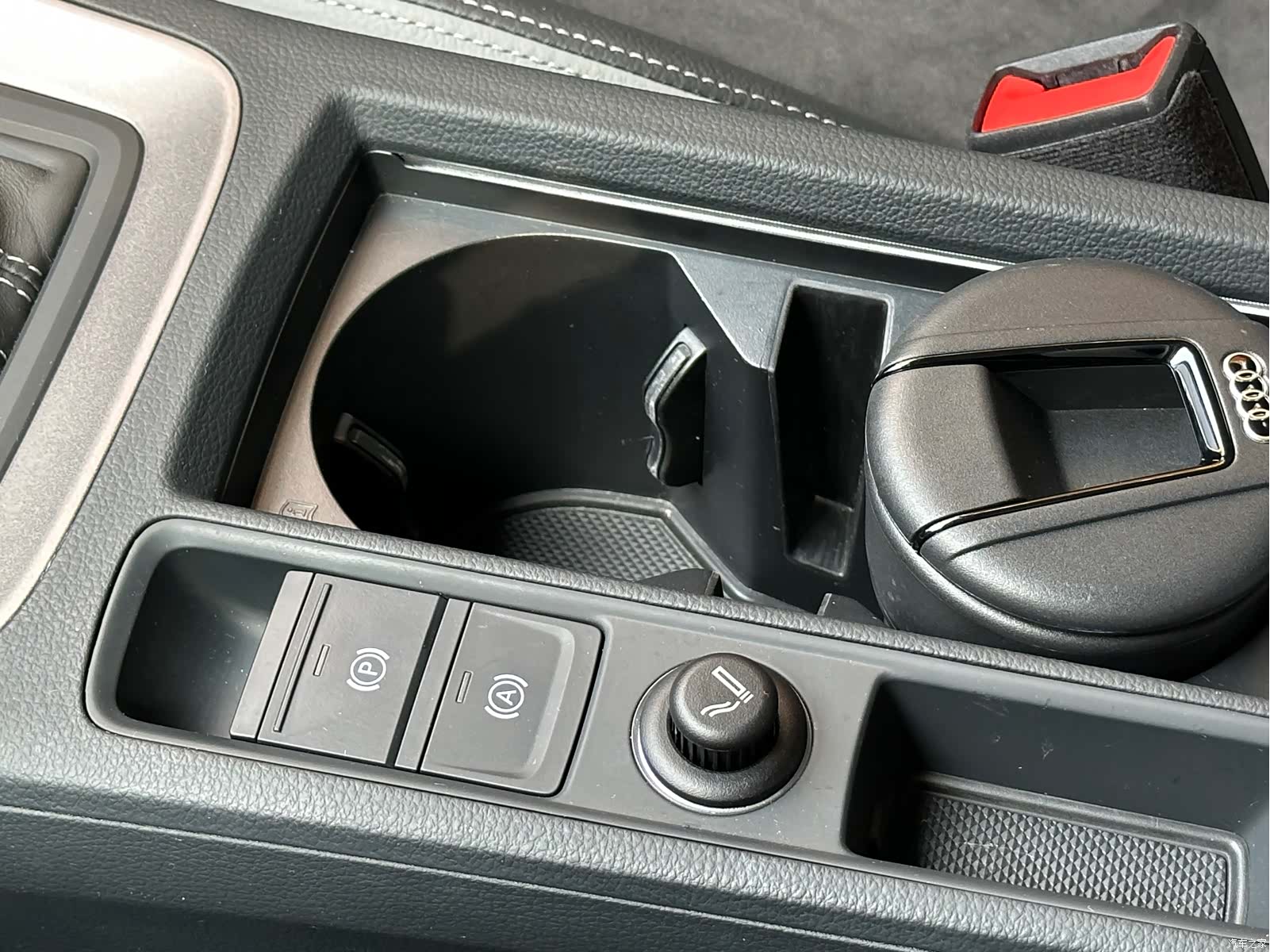 Audi Q3, 2021 16