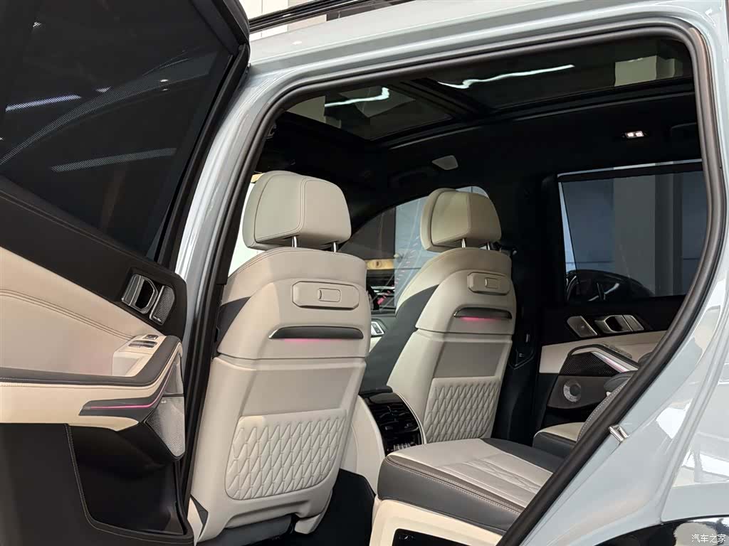 BMW X7, 2023 16