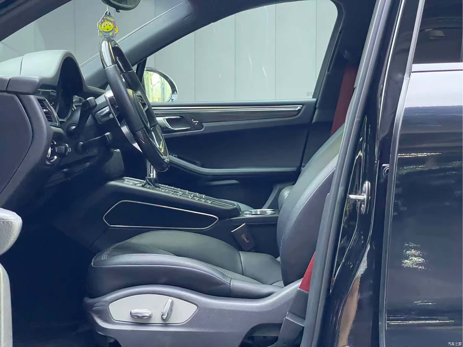 Porsche Macan, 2015 8