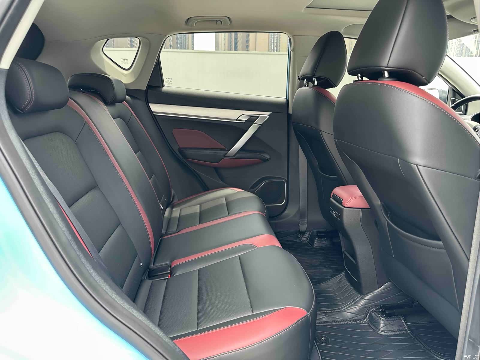 Geely Coolray, 2021 20