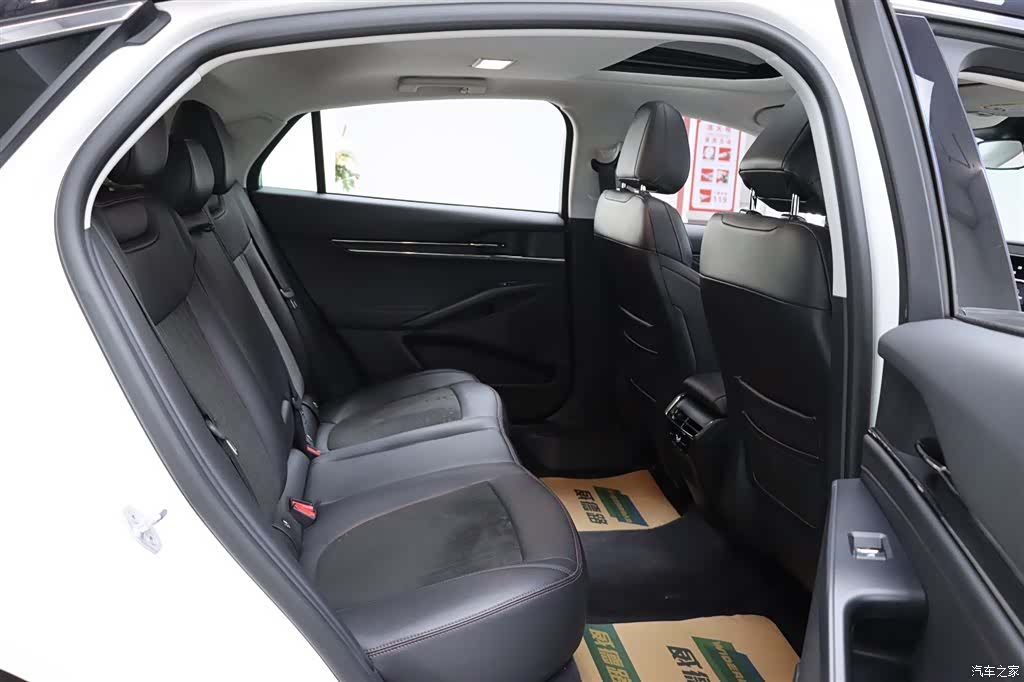 Ford Mondeo, 2024 17