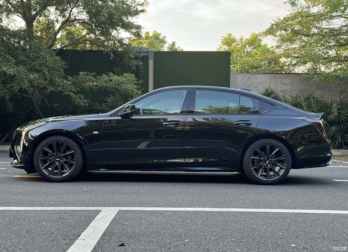 Cadillac CT5, 2024 все фото