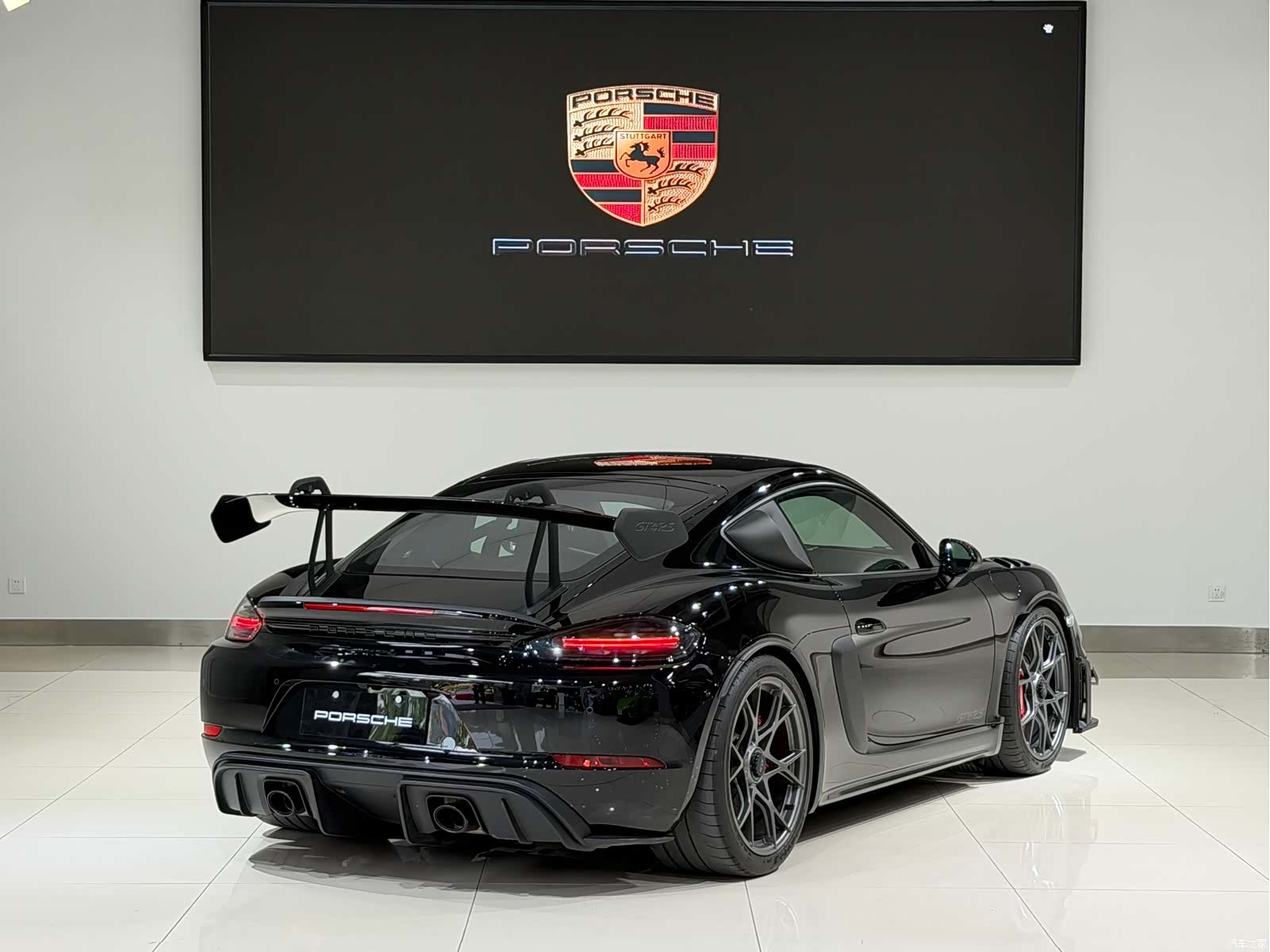 Porsche Cayman, 2025 4