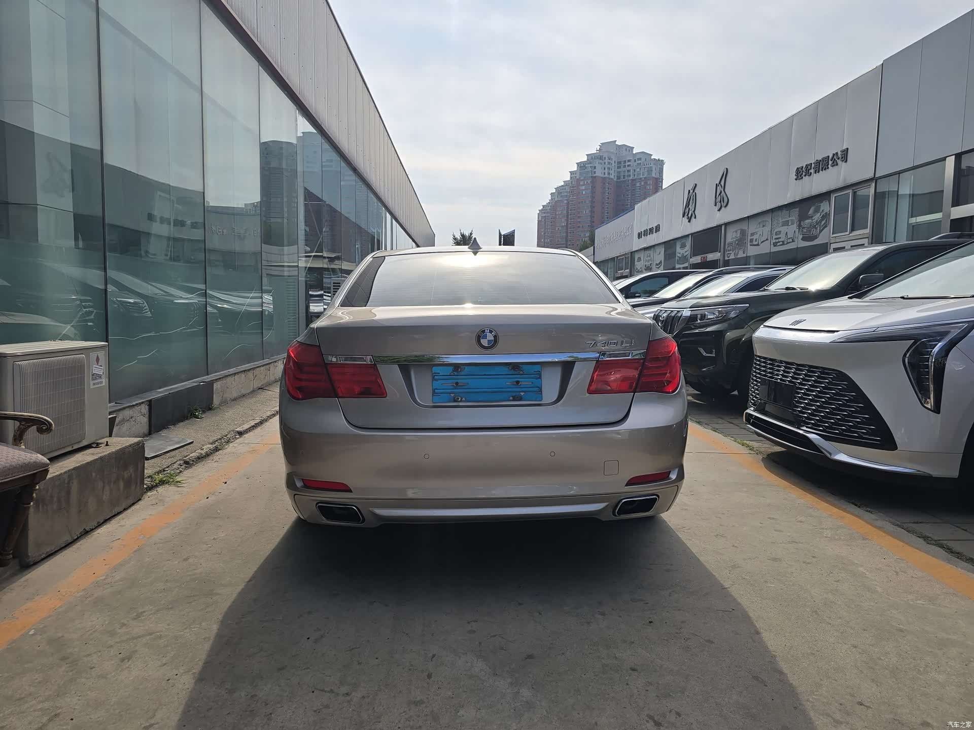 BMW 7 Series, 2011 все фото