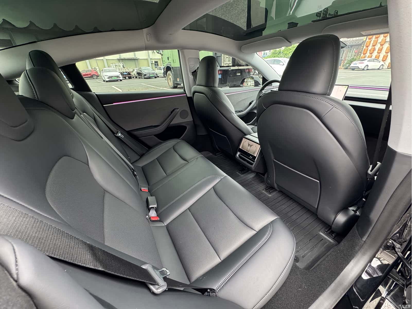 Tesla Model 3, 2024 8