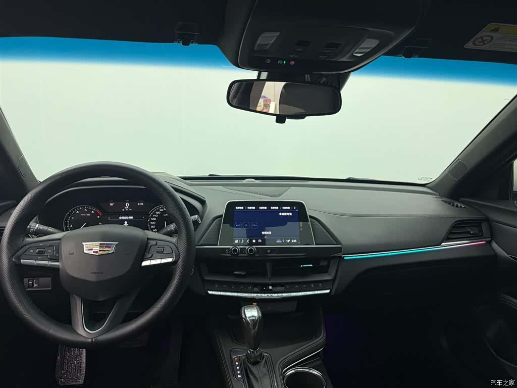 Cadillac CT4, 2023 11