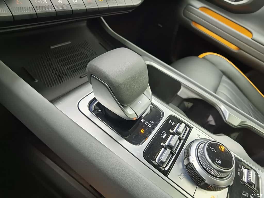 BAIC BJ40, 2025 13