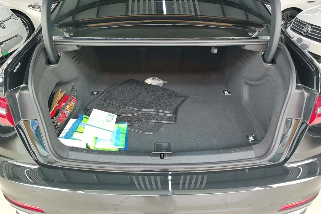 Audi A6L, 2023 4