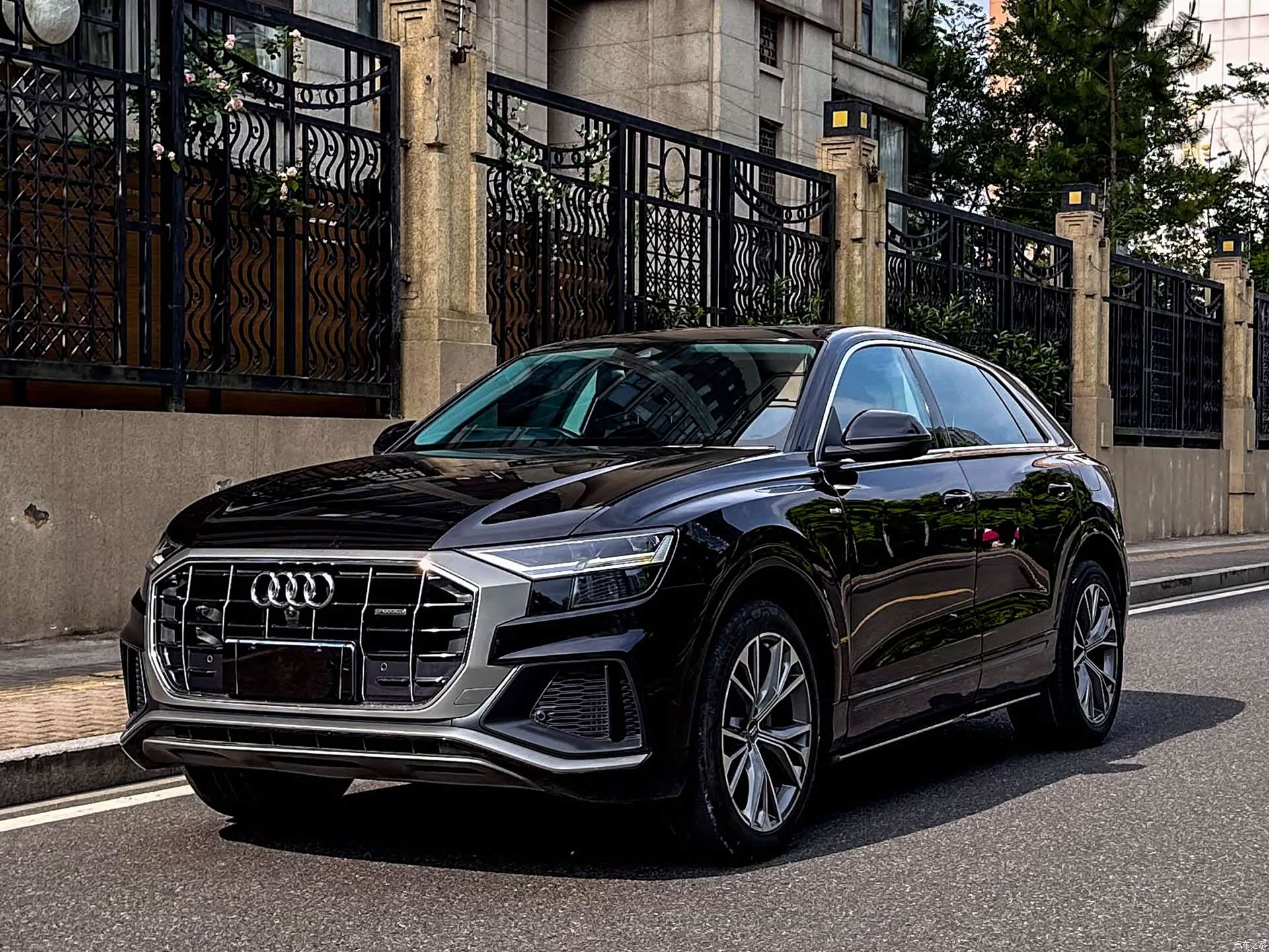 Audi Q8, 2020 1