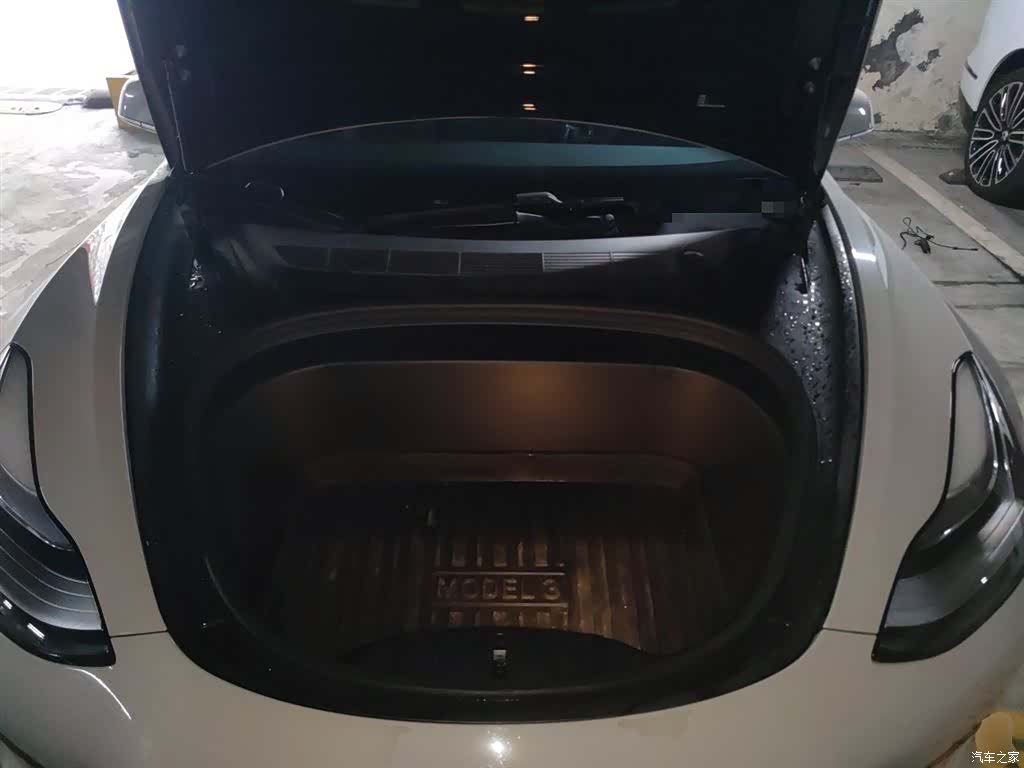 Tesla Model 3, 2020 11
