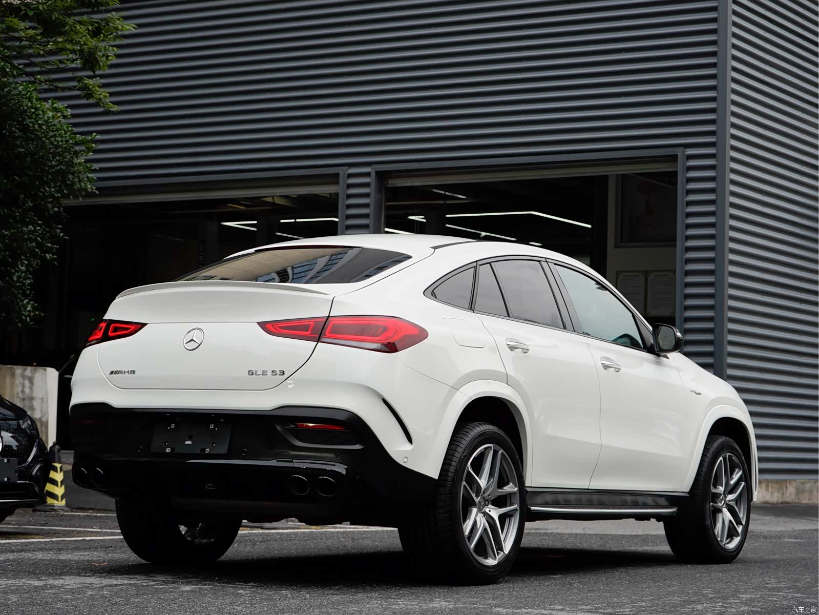 Mercedes-Benz GLE, 2020 4