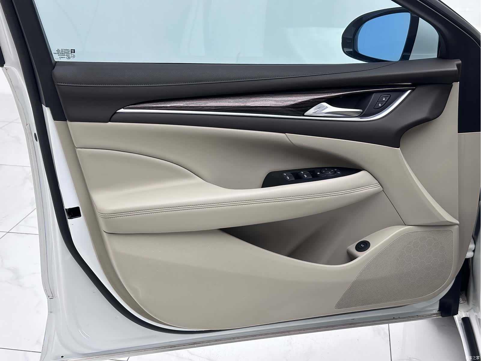 Buick LaCrosse, 2017 17