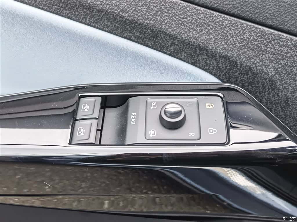 Volkswagen ID.4, 2024 29
