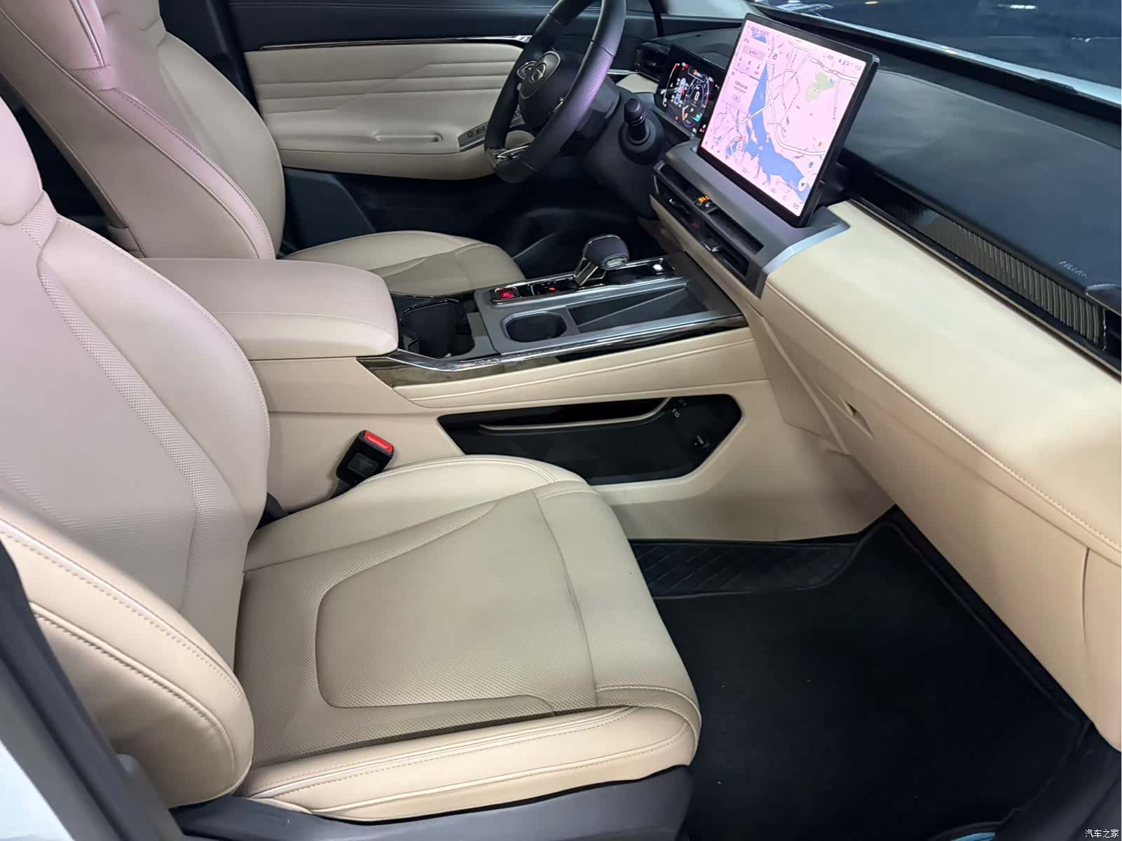 Trumpchi GS4, 2024 все фото
