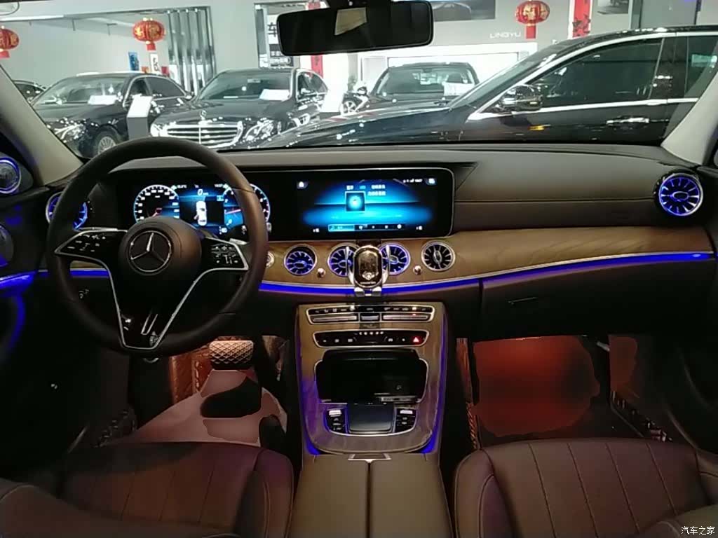 Mercedes-Benz E-Class, 2021 10