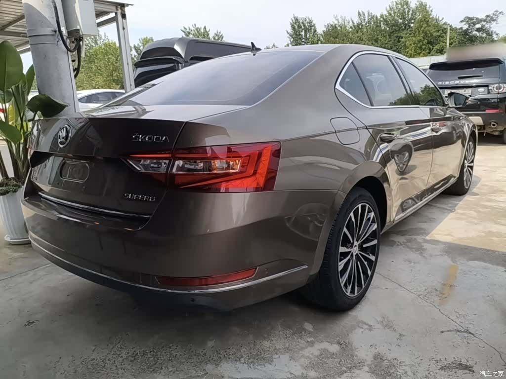 Skoda Superb, 2016 7
