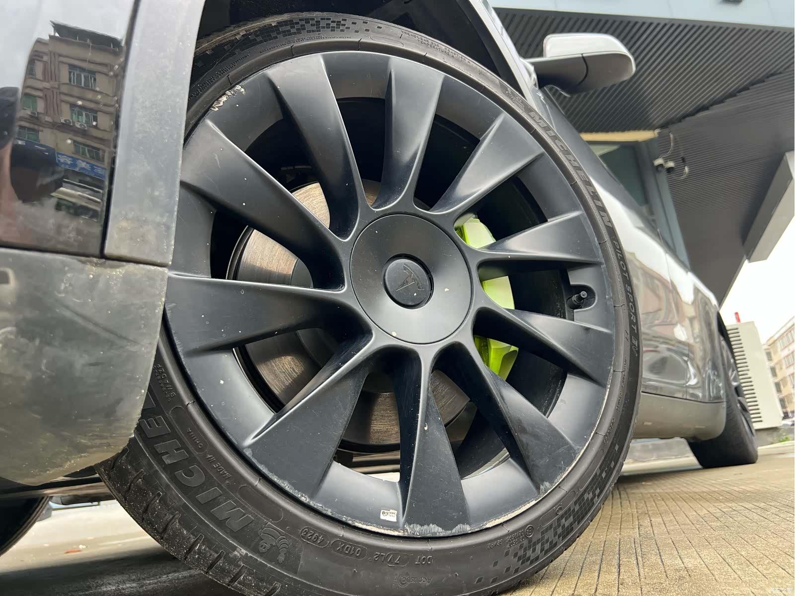 Tesla Model Y, 2024 12