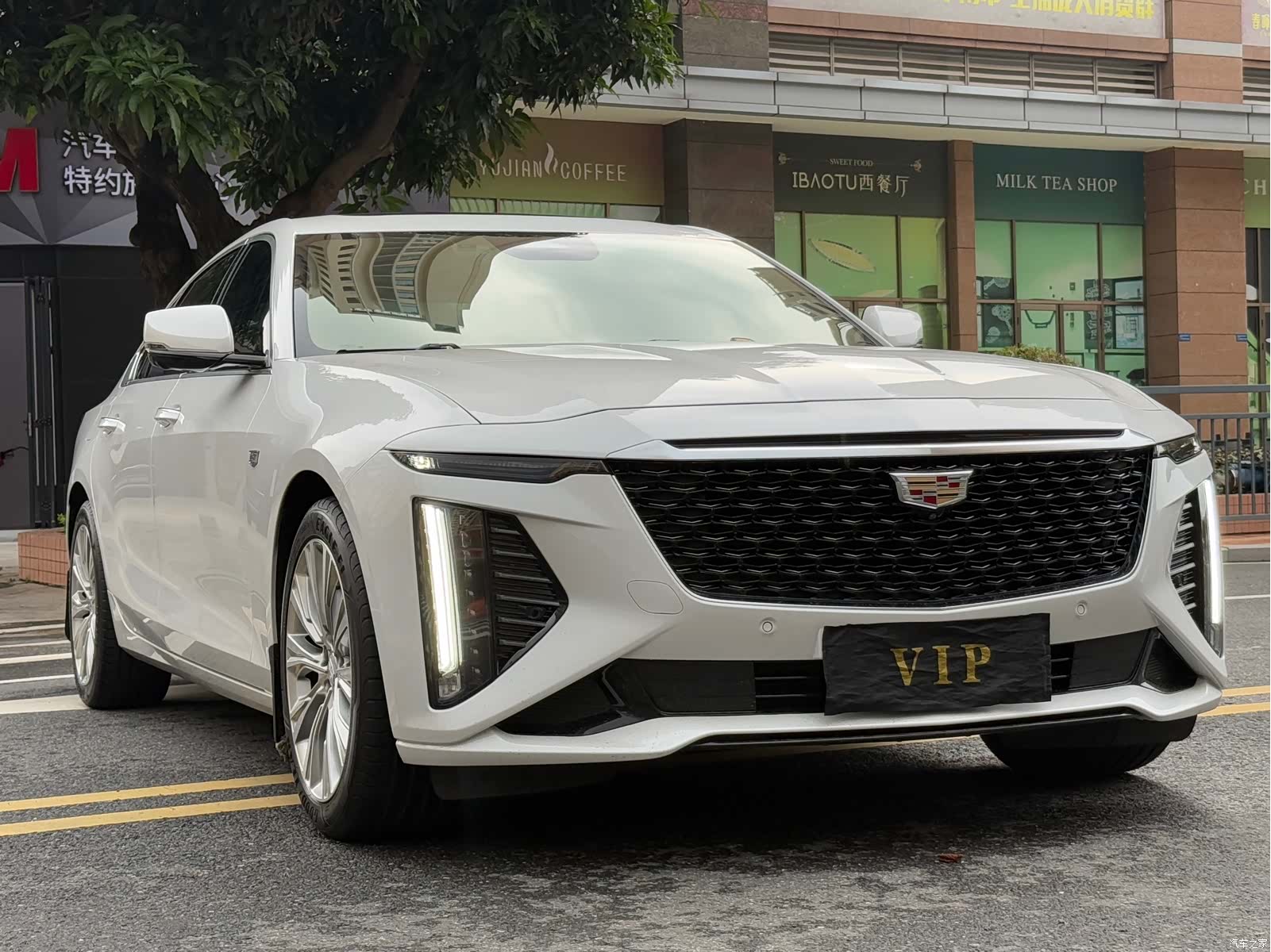Cadillac CT6, 2024 3