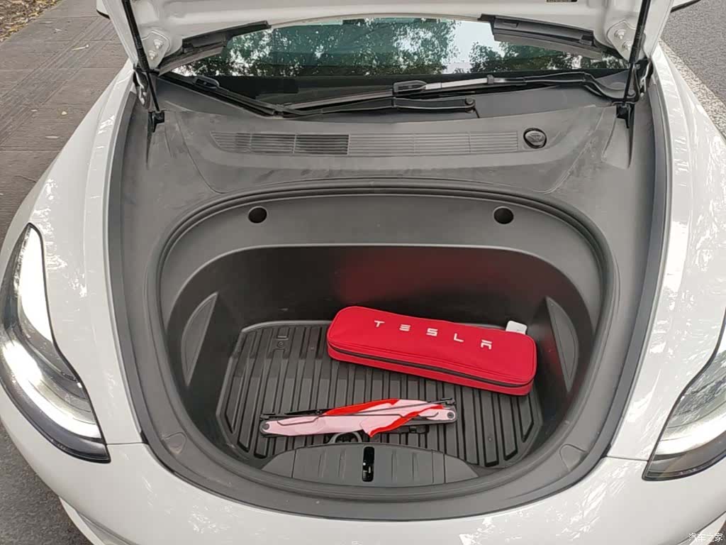 Tesla Model 3, 2021 20