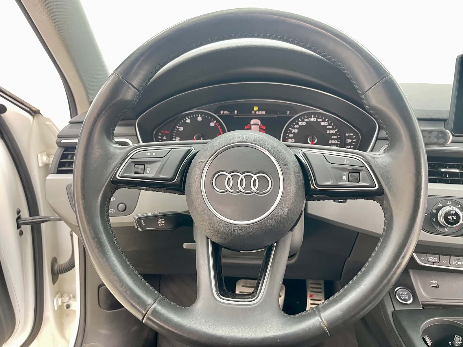 Audi A4L, 2018 8