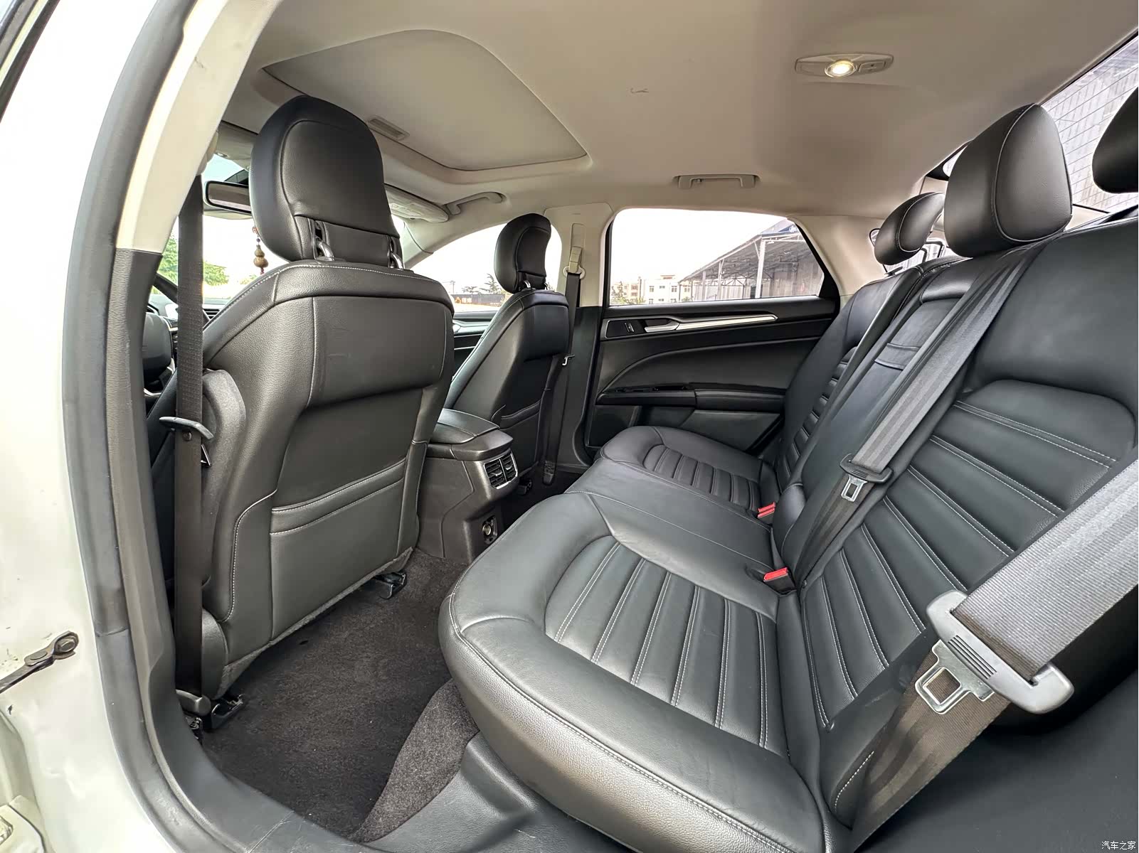 Ford Mondeo, 2015 все фото