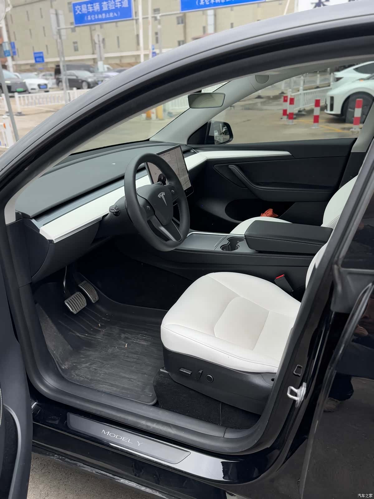 Tesla Model Y, 2021 все фото