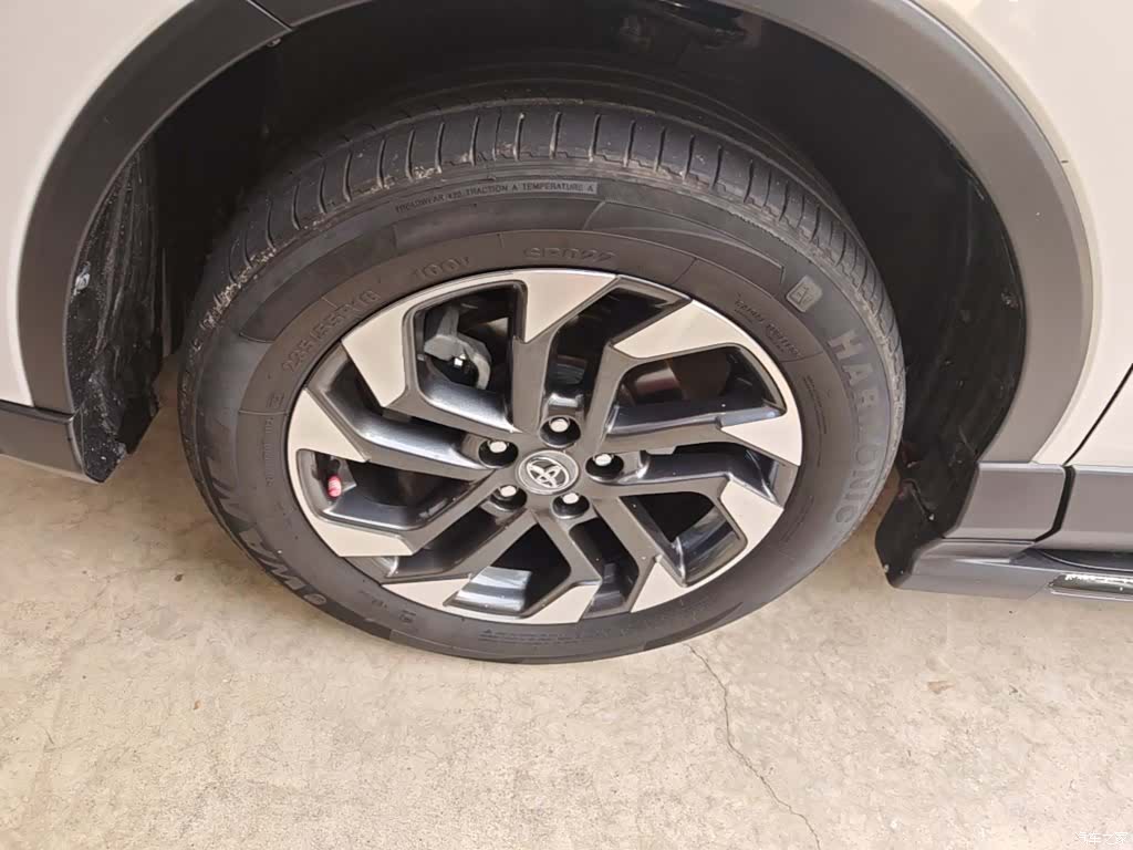 Toyota RAV4, 2016 23