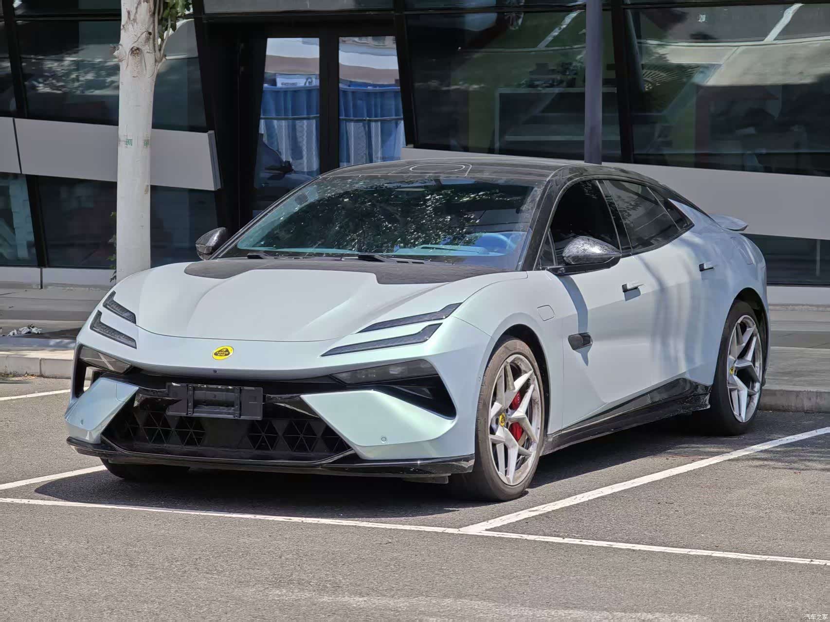 Lotus EMEYA