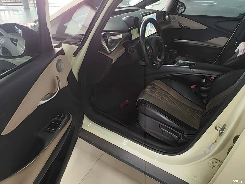 BYD Dolphin, 2022 16