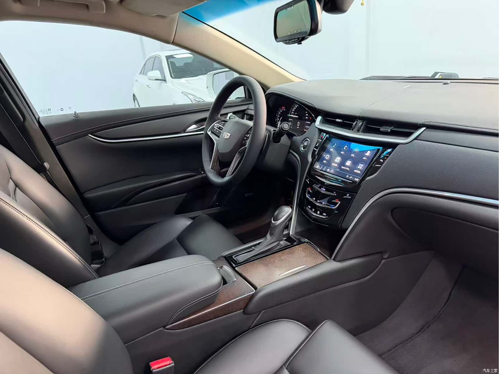Cadillac XTS, 2018 9