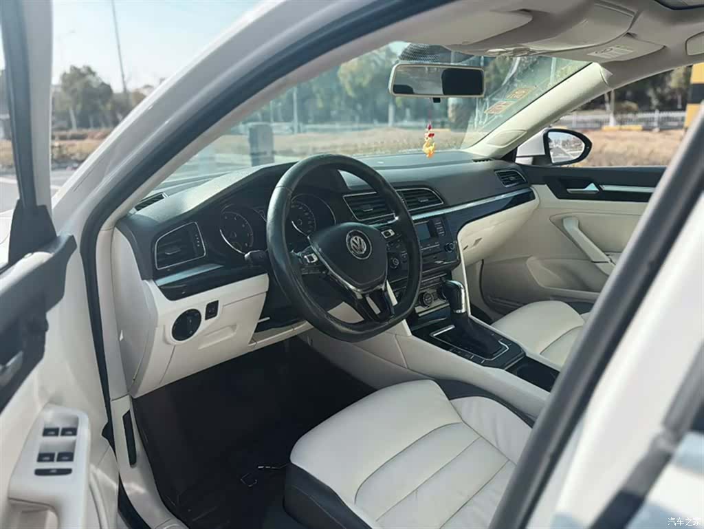 Volkswagen Lamando, 2015 22