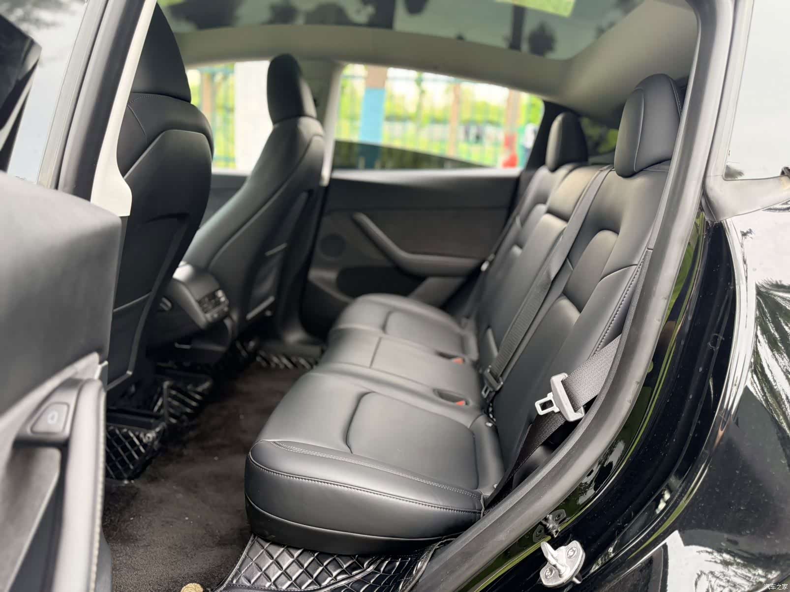 Tesla Model Y, 2023 11