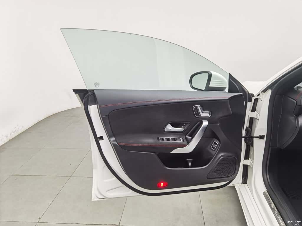 Mercedes-Benz CLA, 2020 8